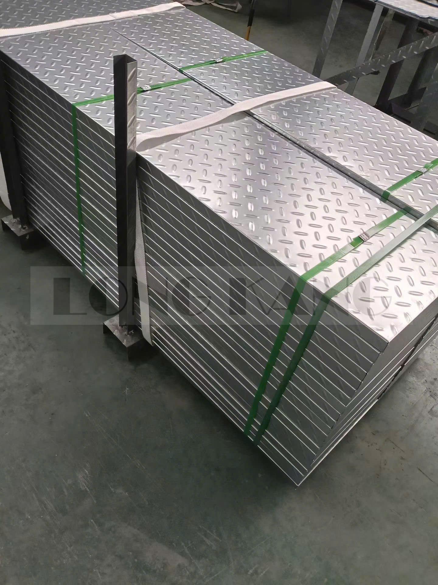 Sàn thao tác Bằng tôn Zam